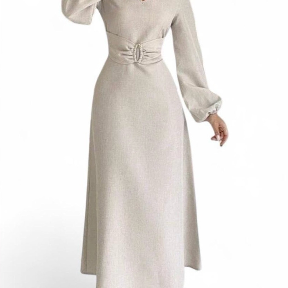 Elegant Cream Long Sleeve Dress